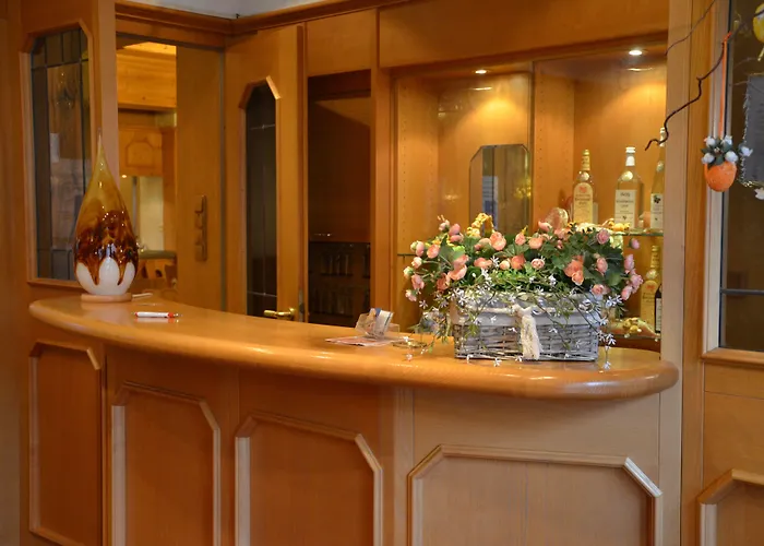 Zur Krone בילנגריס