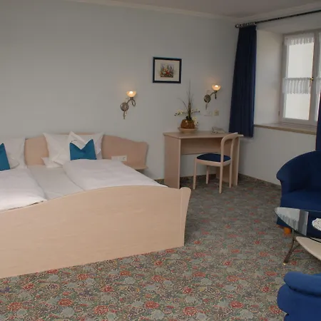 Zur Krone Hotel