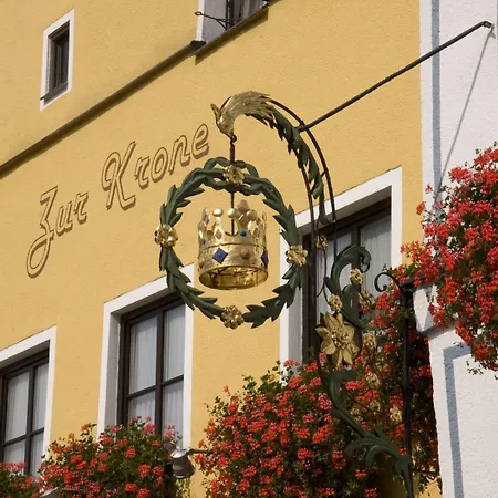 Zur Krone Hotel 3*