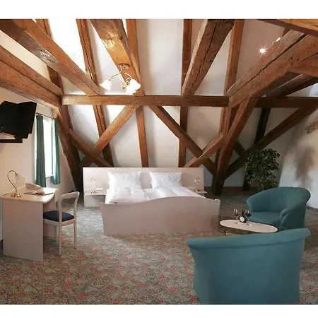 Hotel Zur Krone 3*